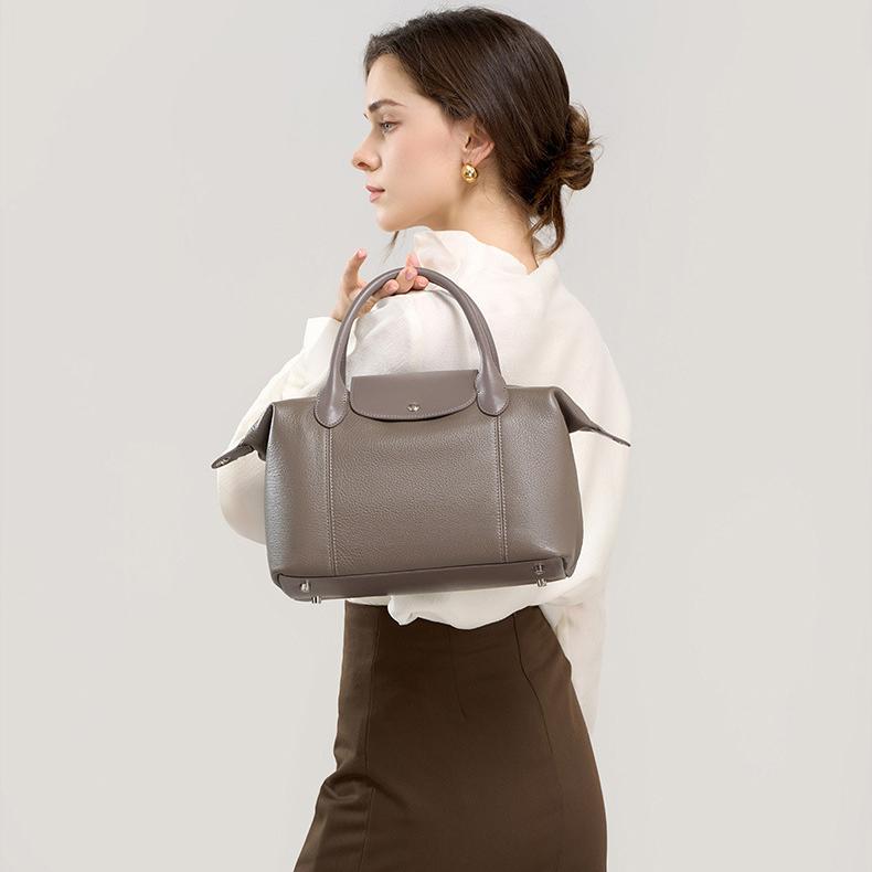 Pebbled Leather Boston Bag LP60