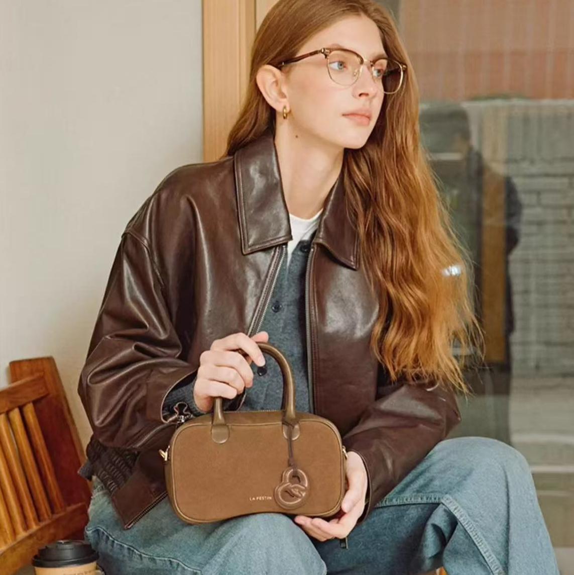 Petit Puff Charm Shoulder Bag HU108