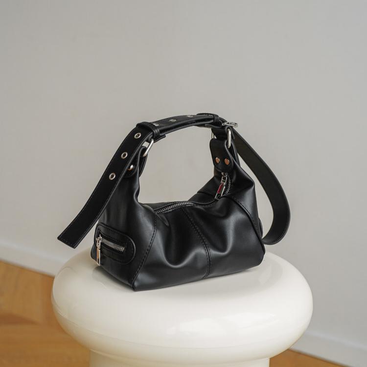 Soft Crescent Bag in Smooth Vegan Leather DW60