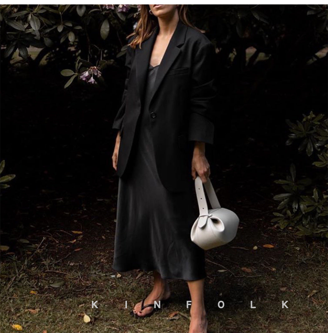 Solenne Sculpted Handle Bag RT56